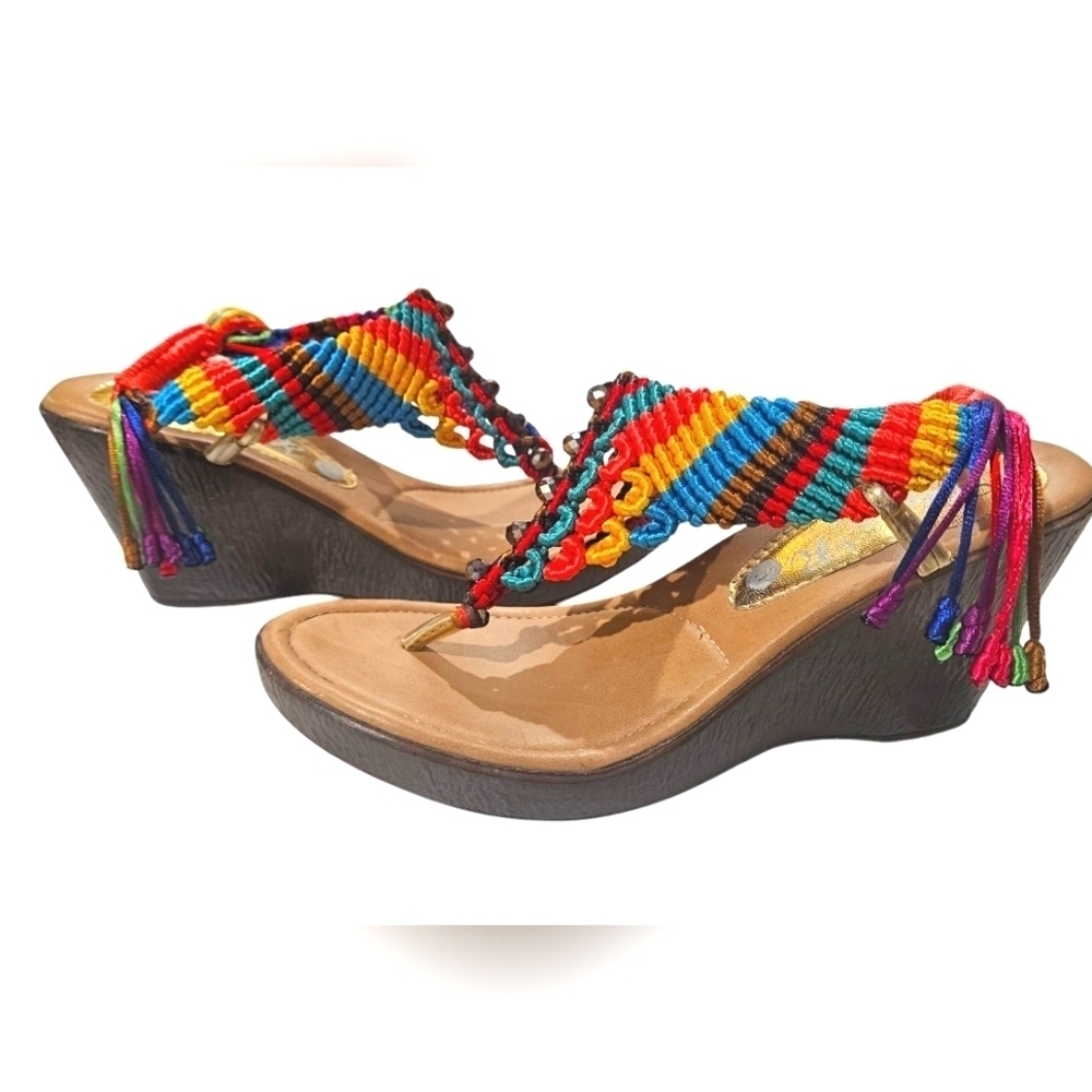 Laura R Handwoven Rainbow Macramé Wedge Sandals Size 5 Adjustable Boho Like New
